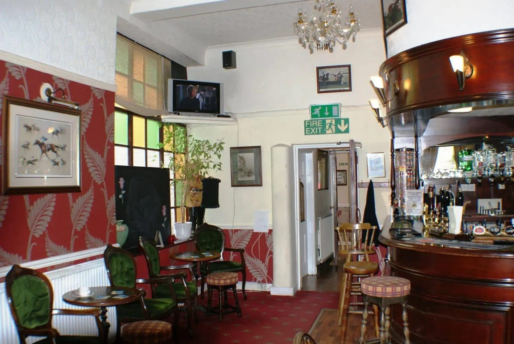 Bank House Hotel — 5