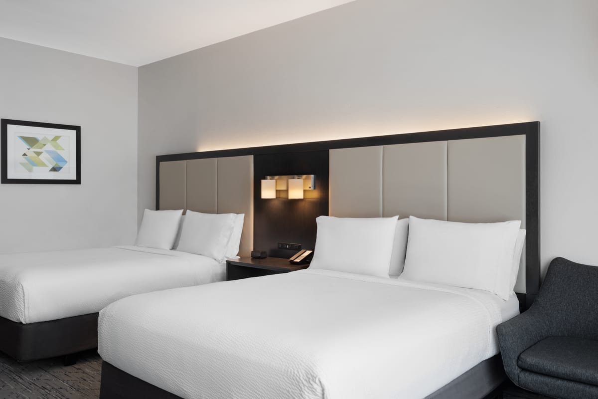 Holiday Inn Express & Suites Tampa East - Ybor City by IHG — 4