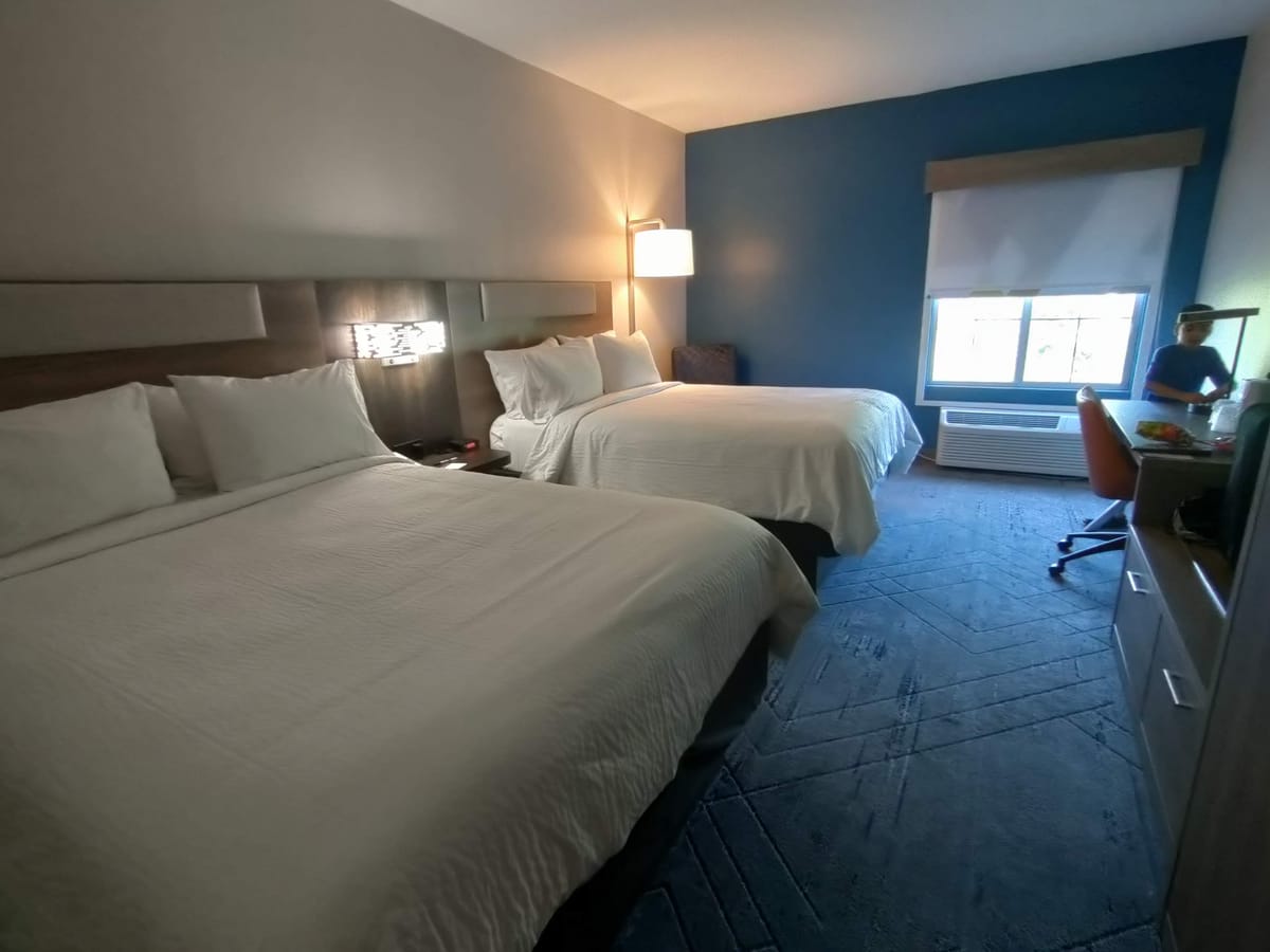 Holiday Inn Express Tampa N I-75 - University Area — 2
