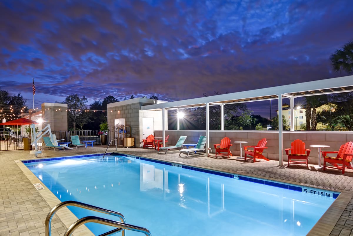 Home2 Suites by Hilton Tampa USF Near Busch Gardens — 4