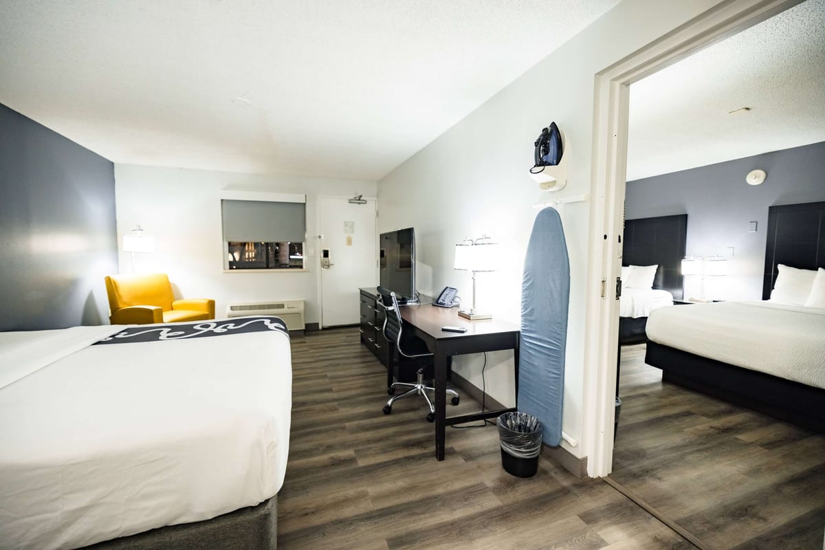 La Quinta Inn by Wyndham Tampa Near Busch Gardens — 2