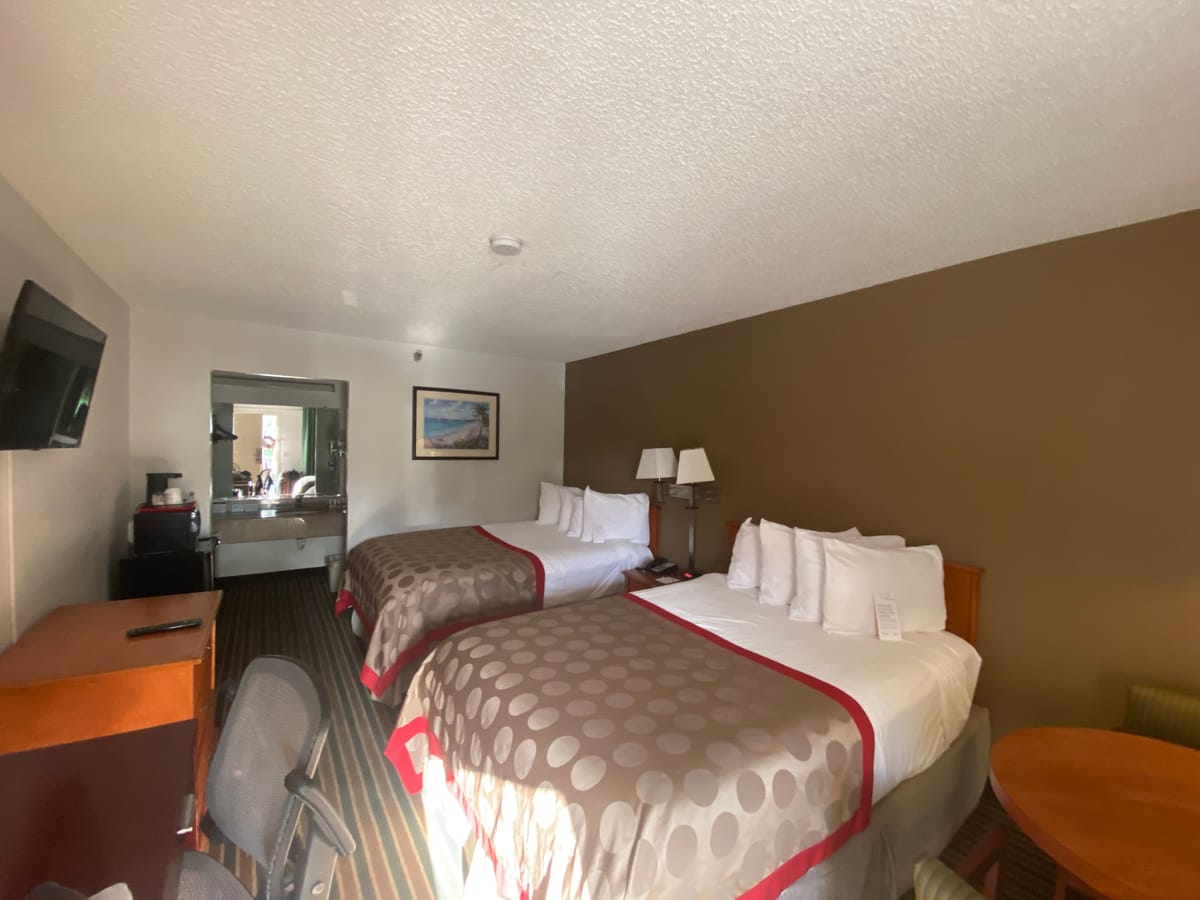 Ramada by Wyndham Temple Terrace/Tampa North — 3