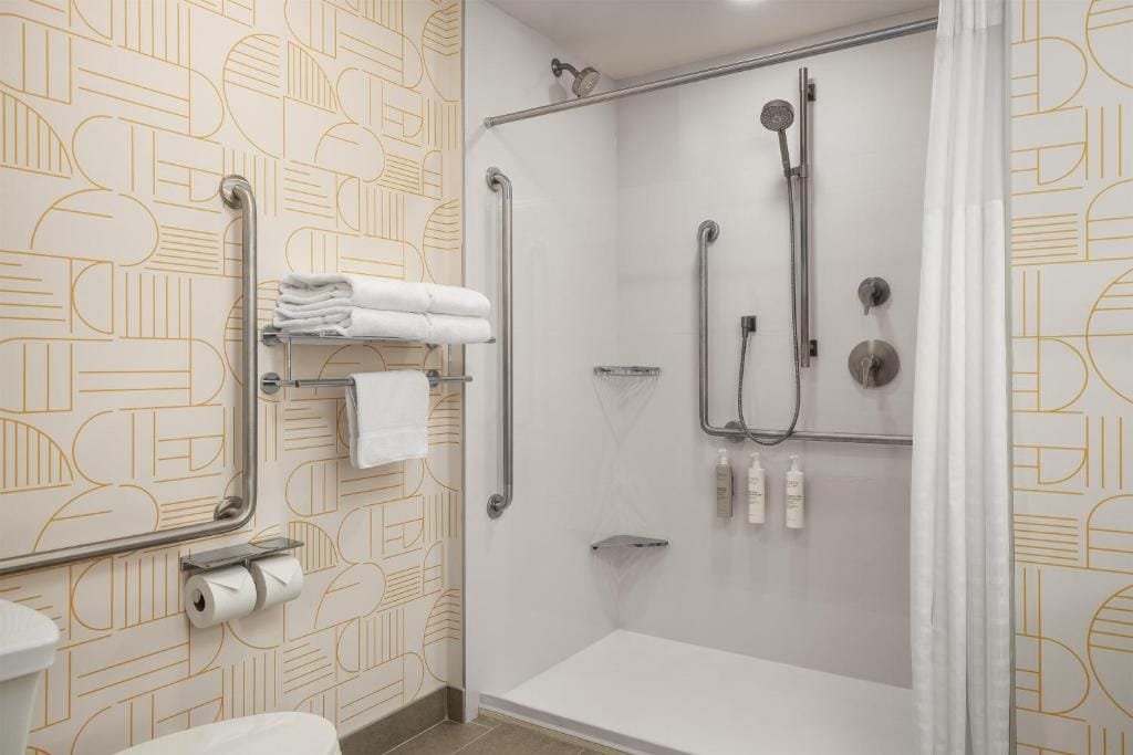 Home2 Suites By Hilton Vaughan Toronto On — 3