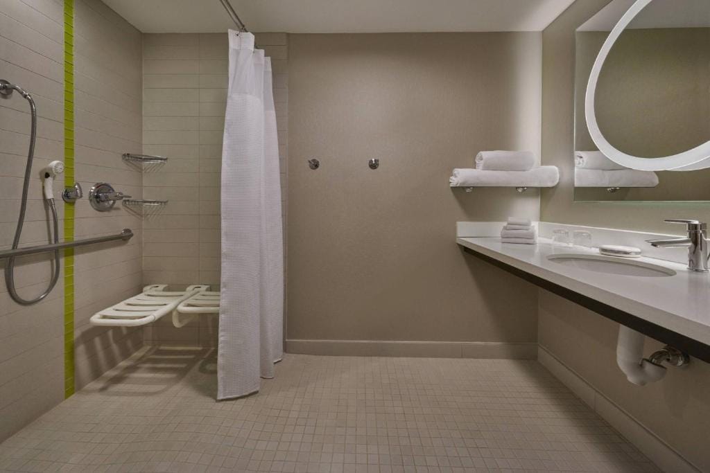 SpringHill Suites by Marriott Toronto Vaughan — 3