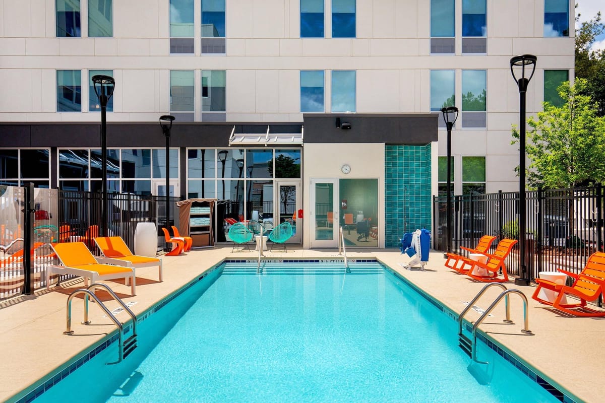 Aloft by Marriott Charlotte Airport — 4