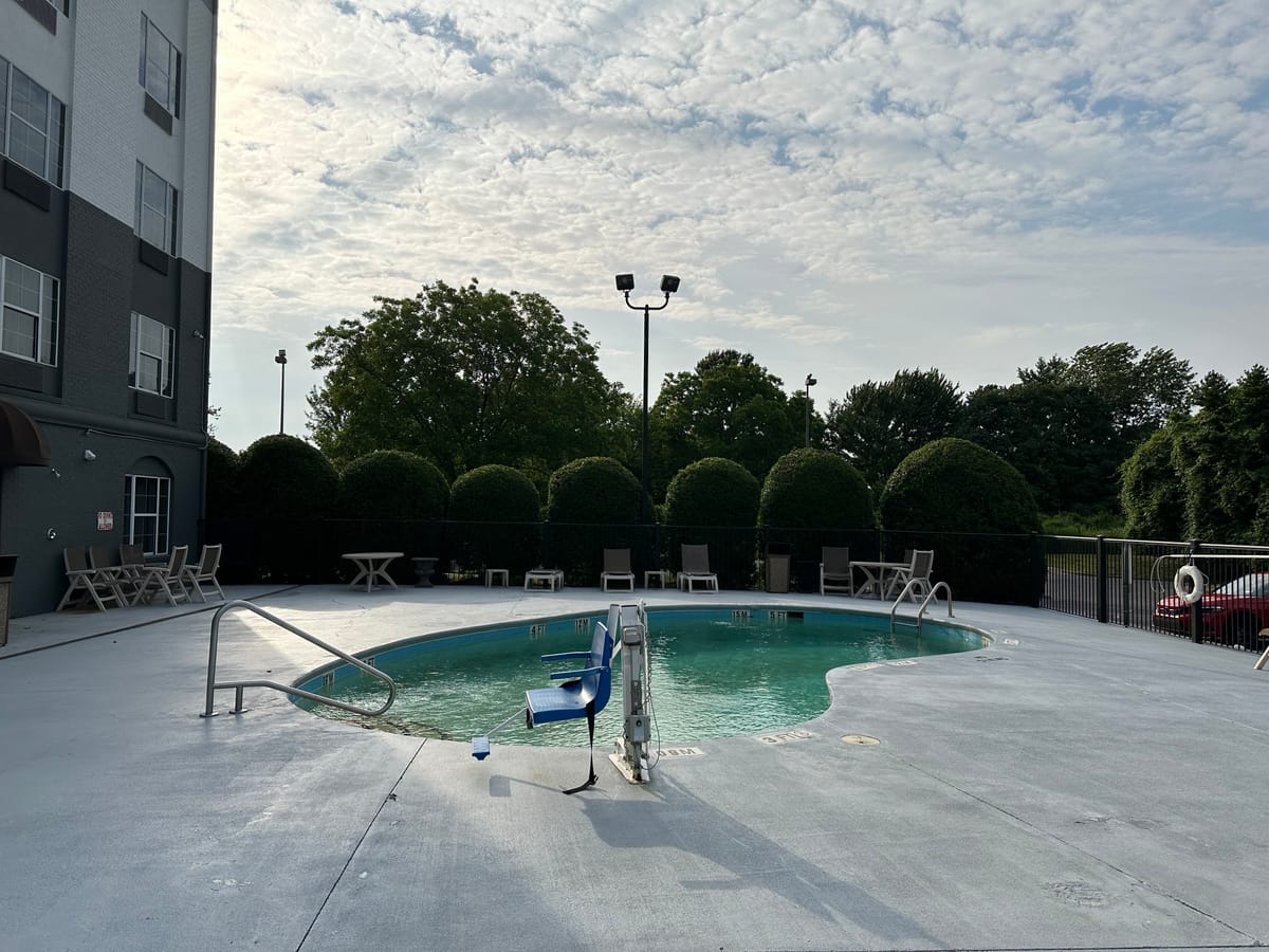 Comfort Suites Pineville - Ballantyne Area — 5