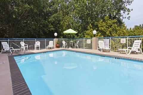 Fairfield by Marriott Inn & Suites Charlotte Arrowood — 4