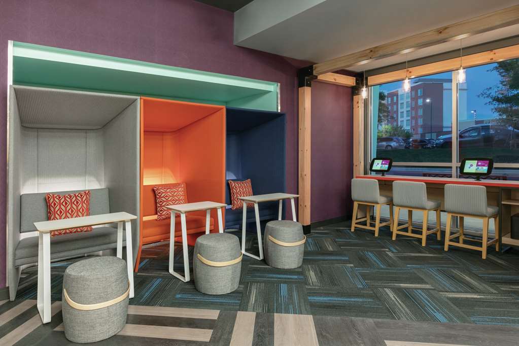 Tru by Hilton Charlotte Ayrsley — 5