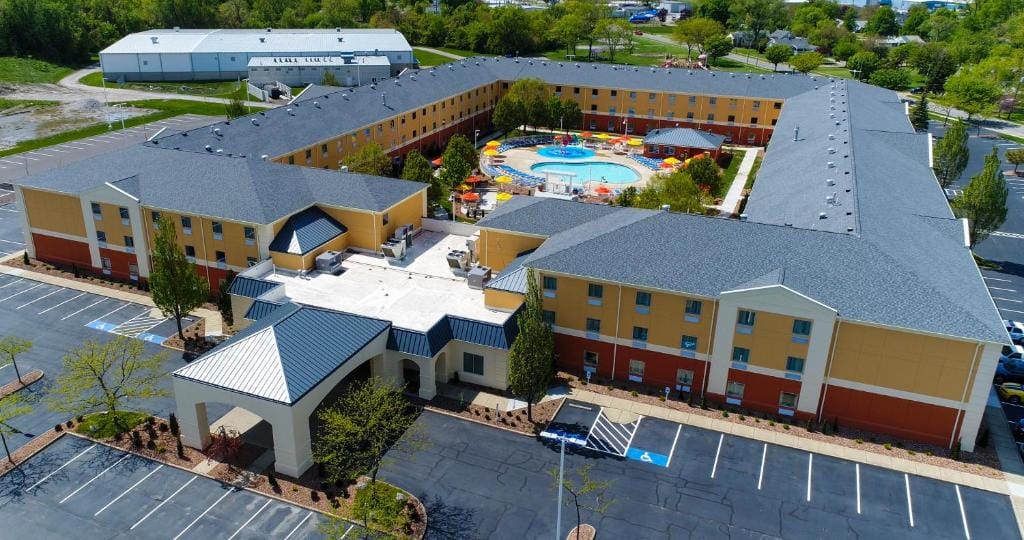 Cedar Point's Express Hotel — 4