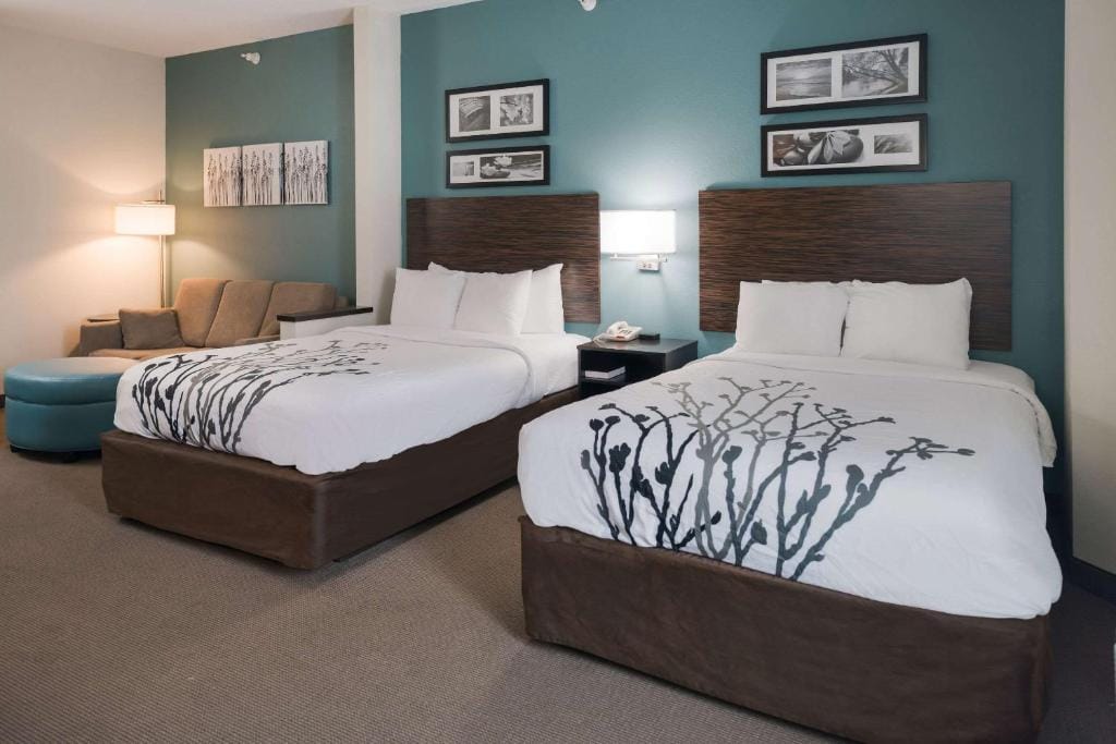 Sleep Inn & Suites Port Clinton — 2