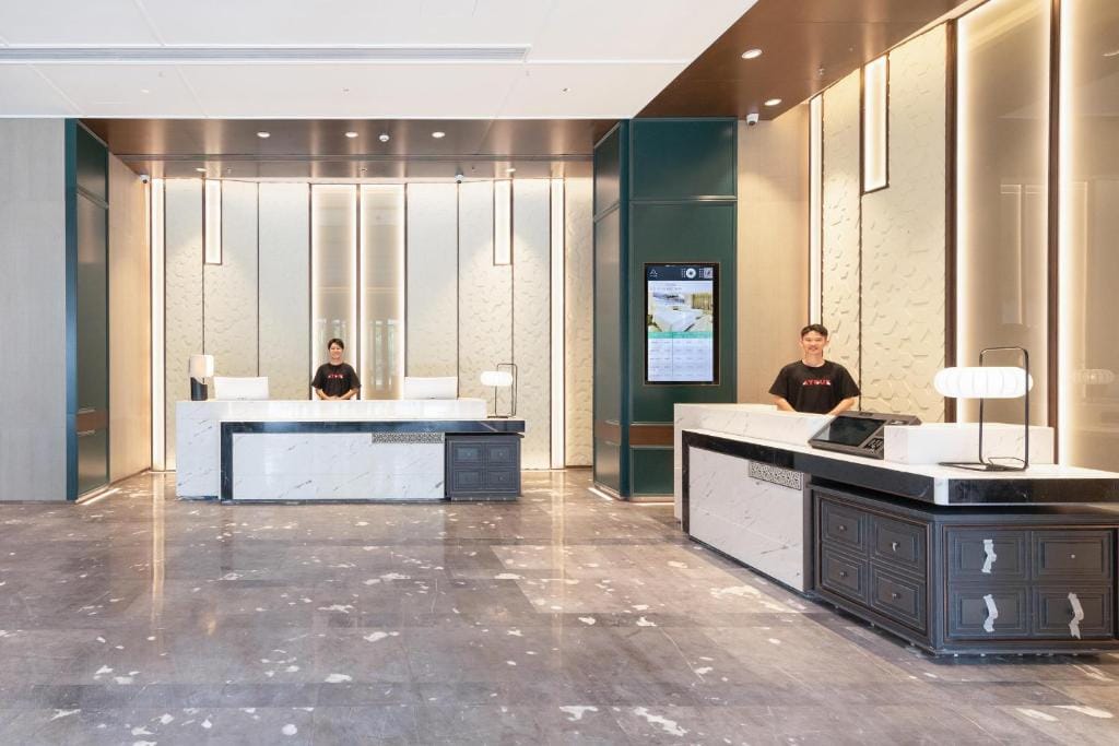 Atour Hotel Guangzhou Zhongcun Hanxi Changlong Metro Station — 2