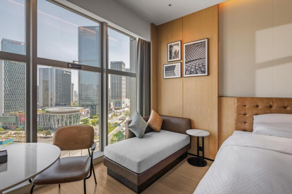 Four Points by Sheraton Guangzhou Changlong Wanbo Business District — 2