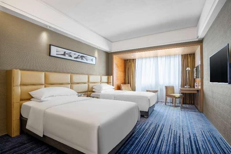 Vienna Hotel - Guangzhou South Railway Station Branch — 2