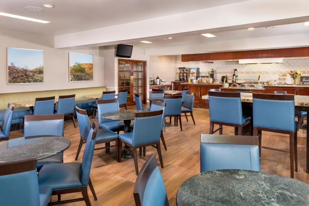 Ayres Suites Diamond Bar — 5
