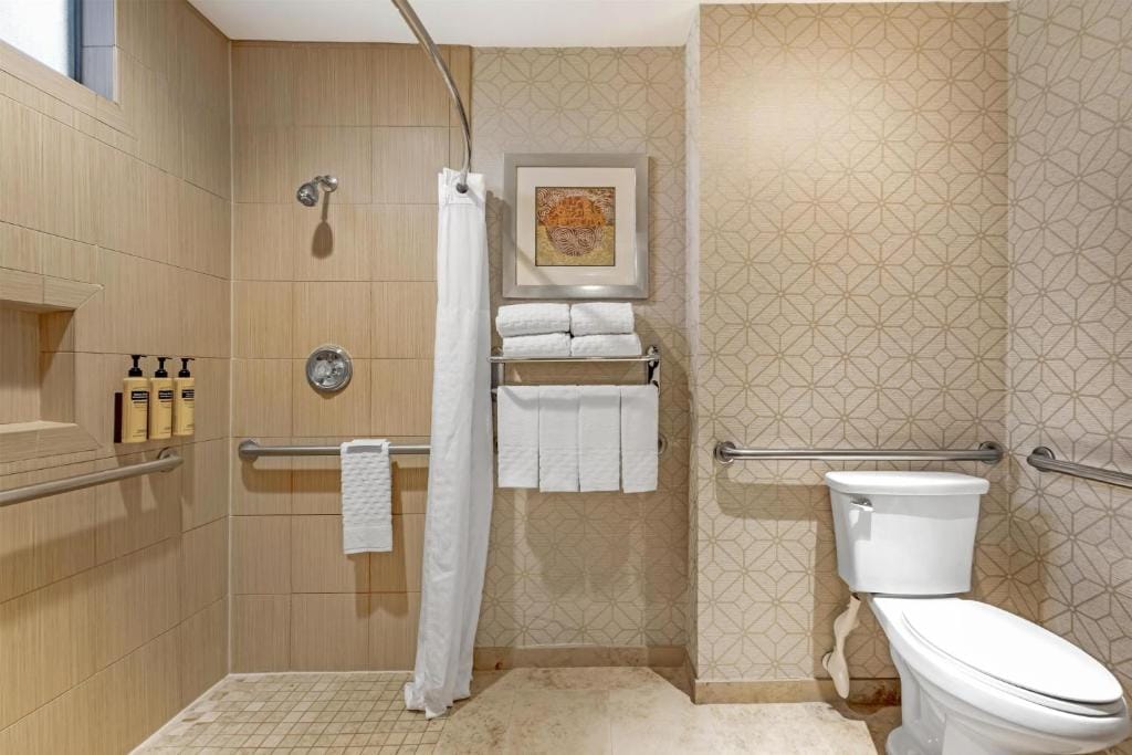 Best Western Plus Anaheim Inn — 3