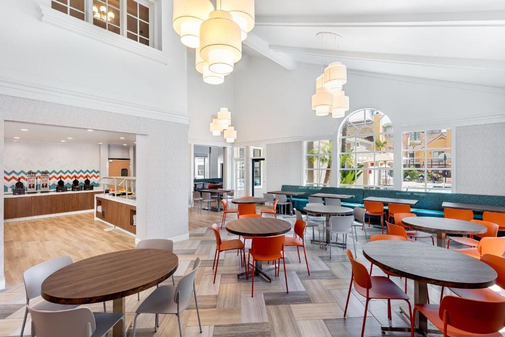 Clementine Hotel & Suites Anaheim — 5
