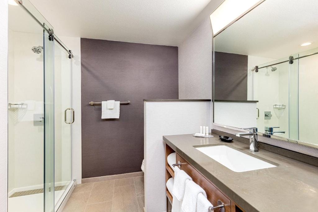 Courtyard by Marriott Anaheim Resort/Convention Center — 3