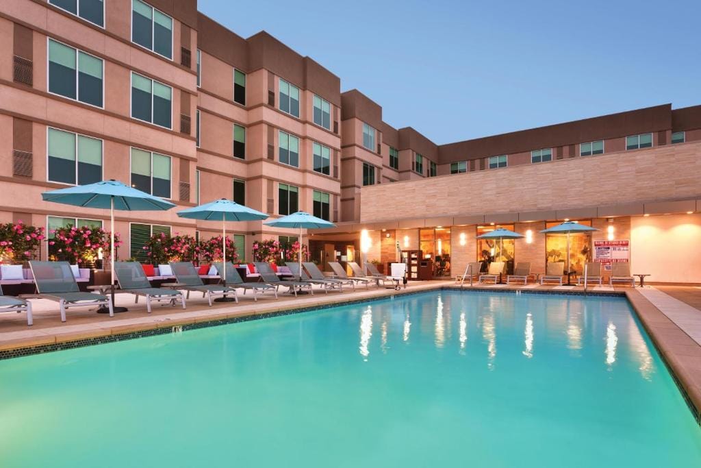 Hyatt House at Anaheim Resort/Convention Center — 4
