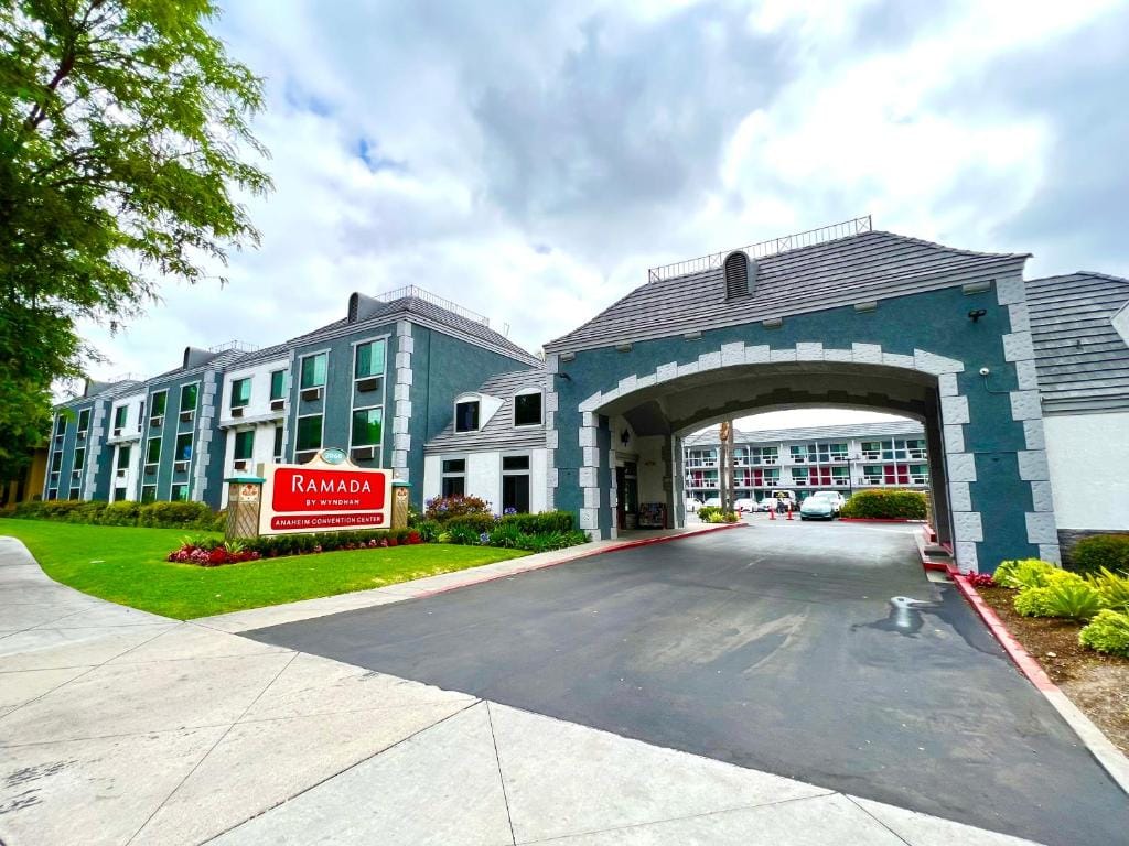 Ramada by Wyndham Anaheim Convention Center