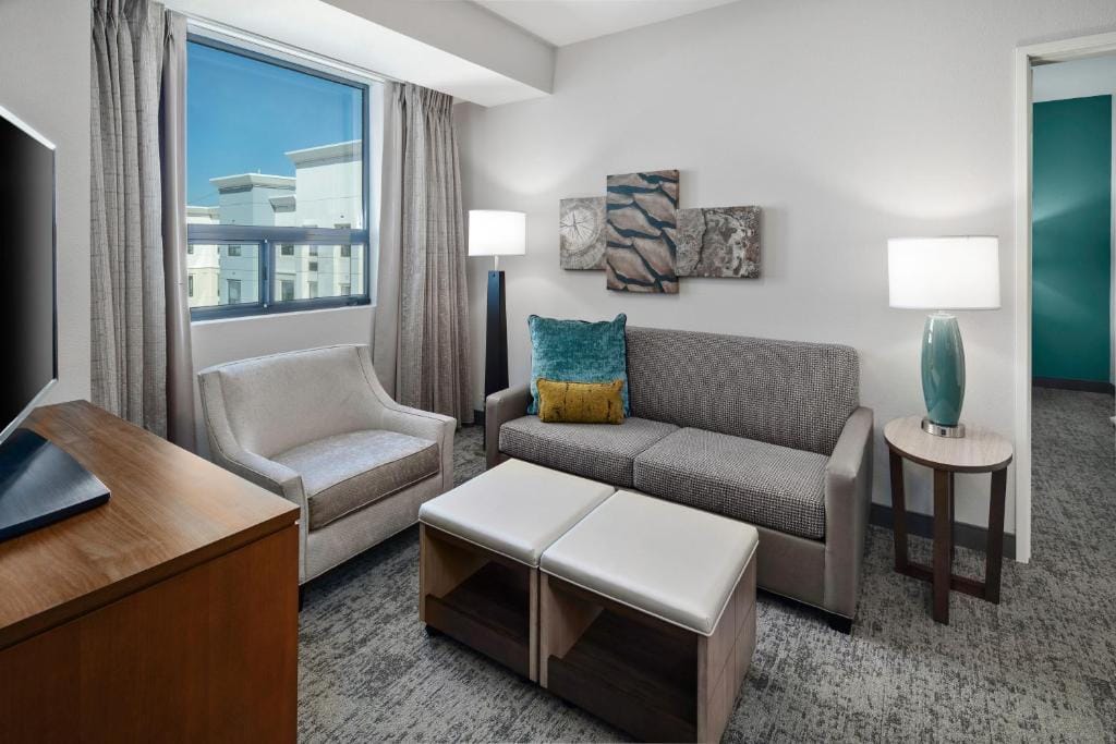 Staybridge Suites Irvine - John Wayne Airport by IHG — 2