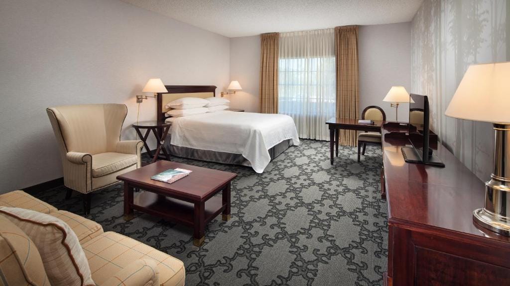 Anaheim Majestic Garden Hotel — 2
