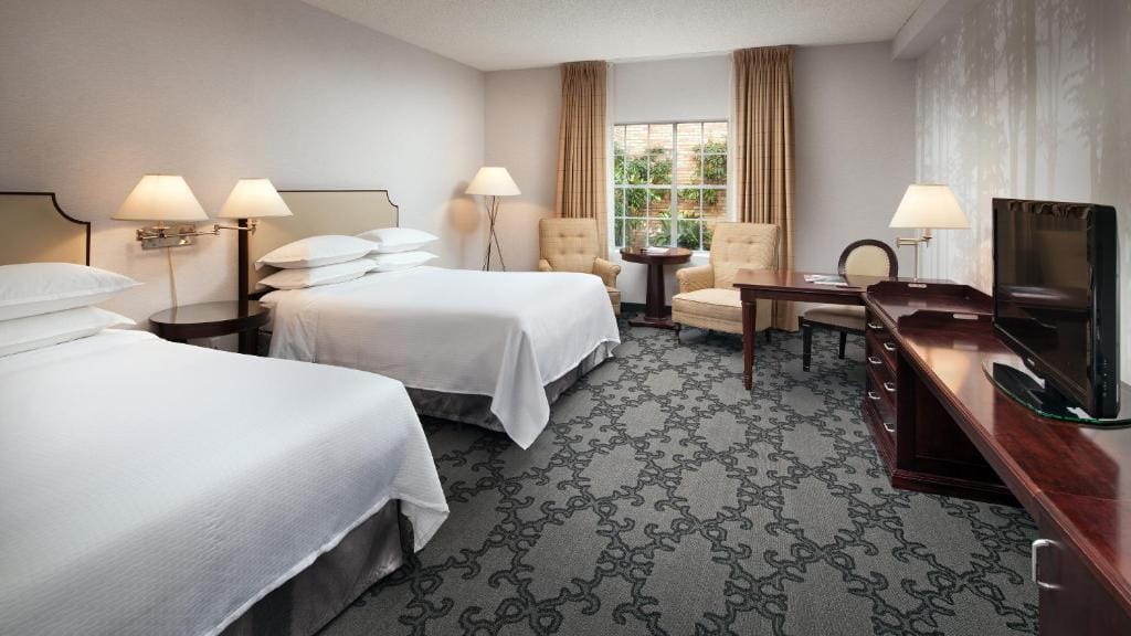 Anaheim Majestic Garden Hotel — 4