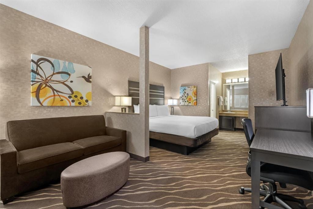 Best Western Plus Park Place Inn - Mini Suites — 2