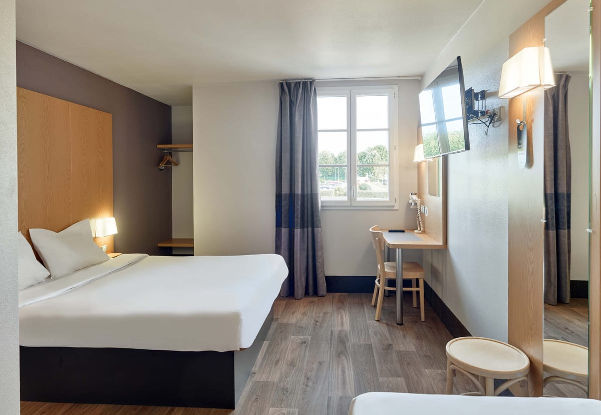 B&B HOTEL près de Disneyland® Paris — 2