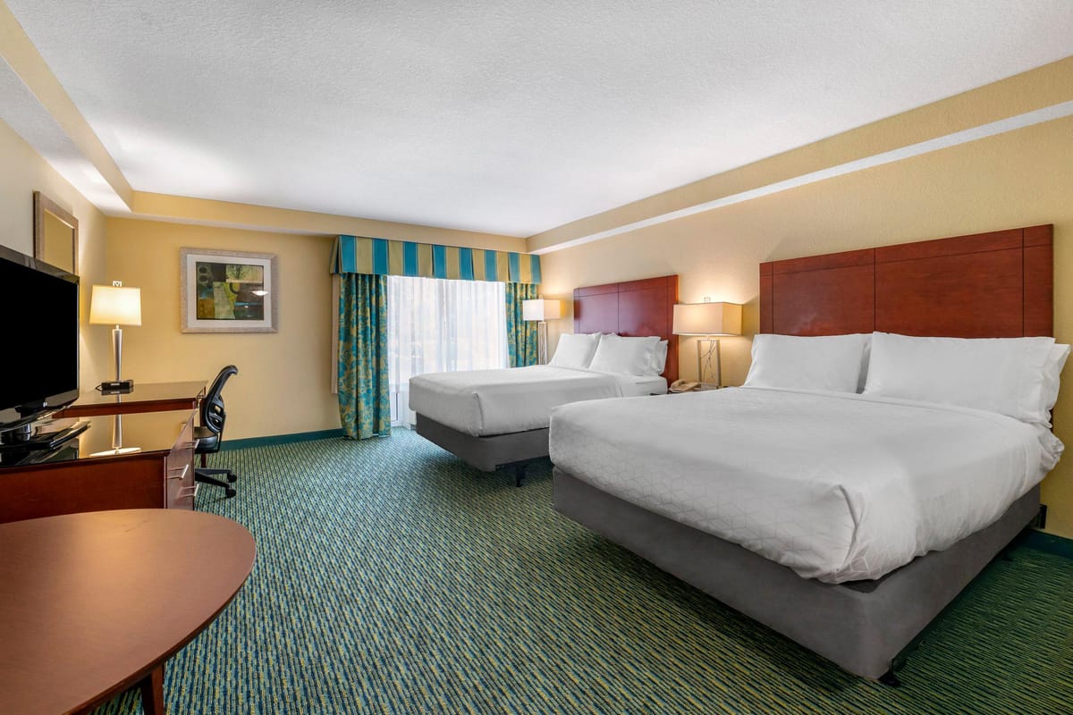 Holiday Inn Resort Orlando Lake Buena Vista by IHG — 3