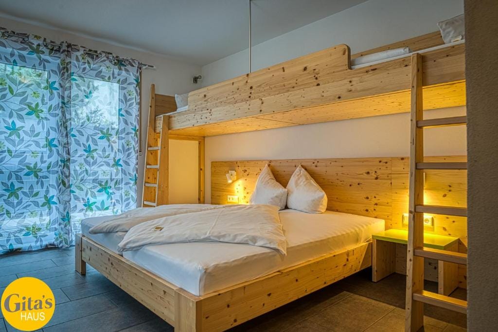 Gita´s Haus — 5