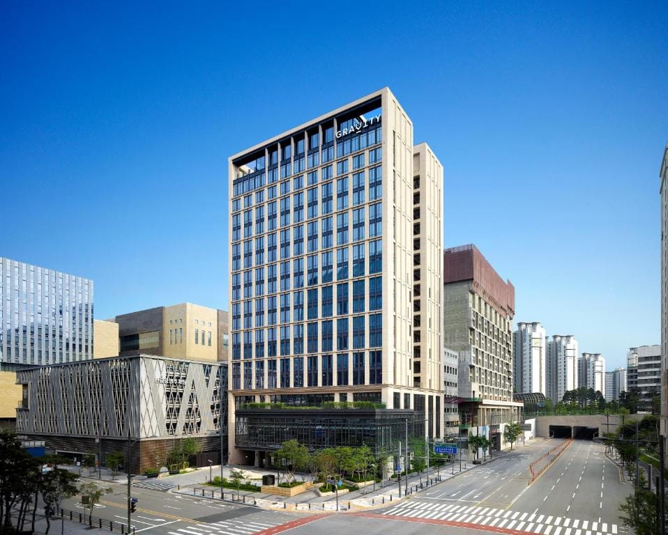GRAVITY JOSUN Seoul Pangyo, Autograph Collection — 3