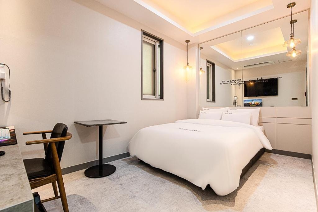 HOTEL Juno — 4