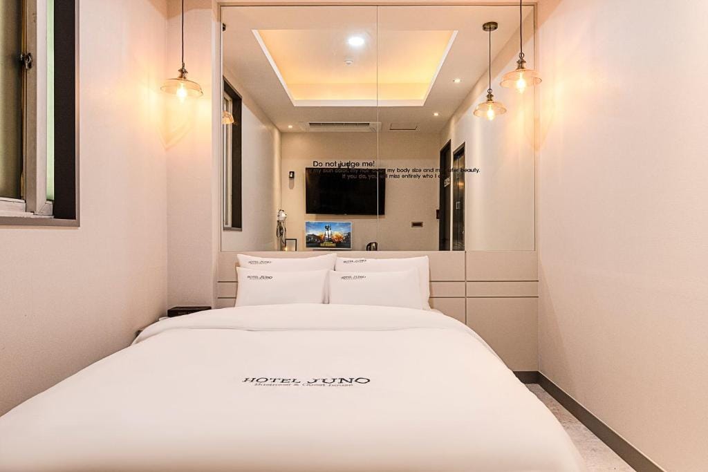 HOTEL Juno — 5
