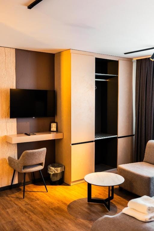 Hotel Heidelux — 4