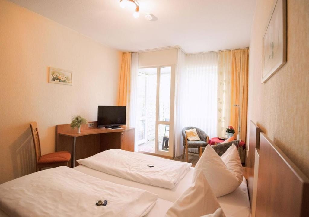 Hotel-Pension Am Böhmepark — 5