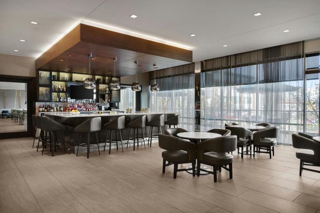 AC Hotel Cincinnati at Liberty Center — 5