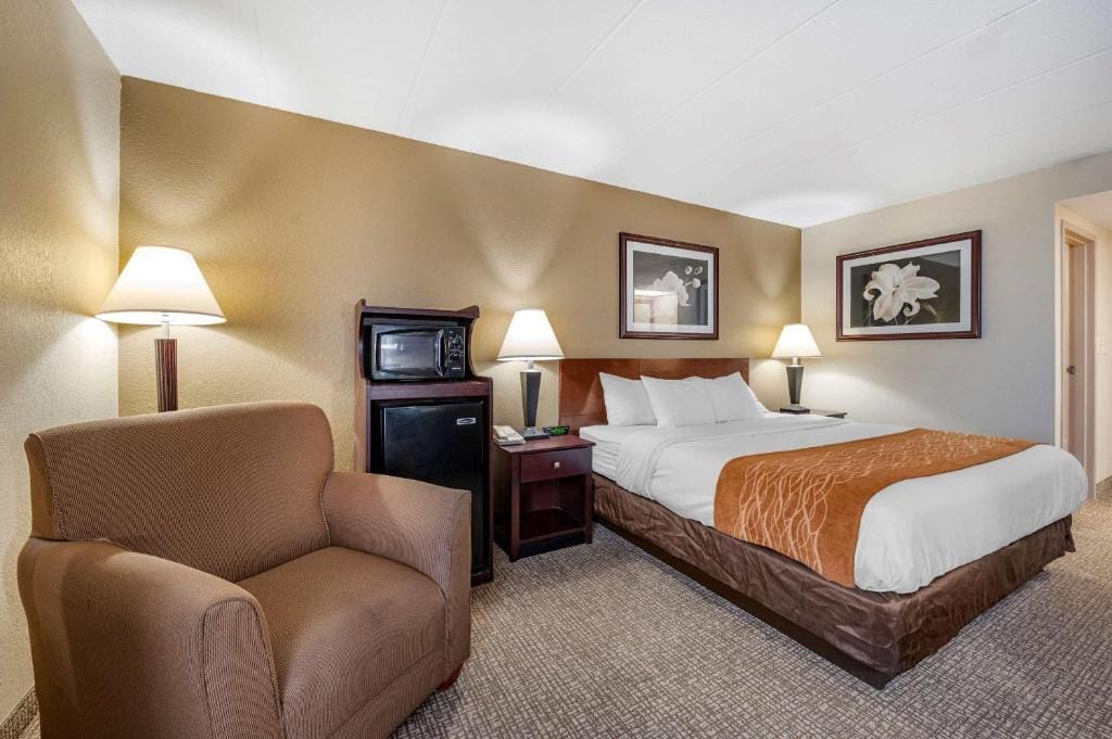 Comfort Inn Cincinnati Northeast — 2