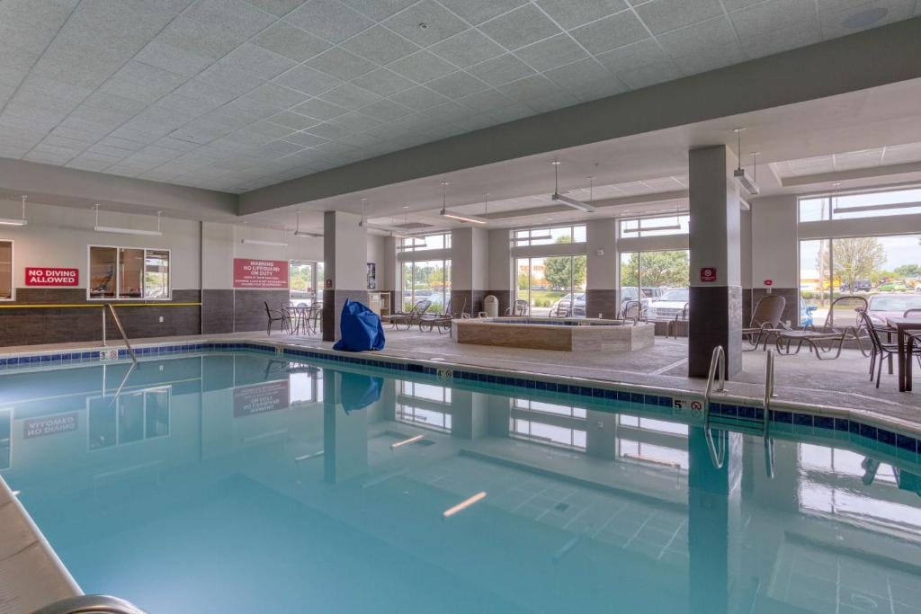 Drury Inn & Suites Cincinnati Northeast Mason — 4