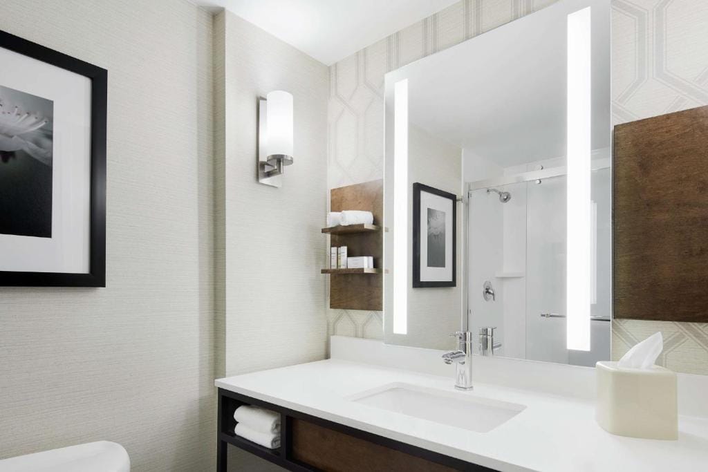 Hilton Garden Inn Cincinnati Northeast — 3