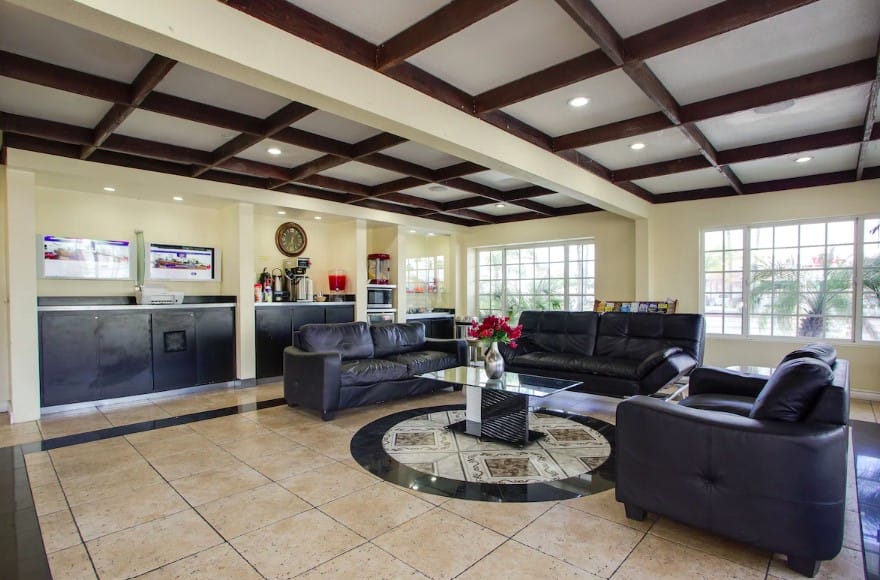 Best Inn & Suites Buena Park — 2