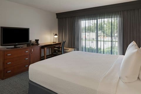 Courtyard by Marriott Anaheim Buena Park — 2
