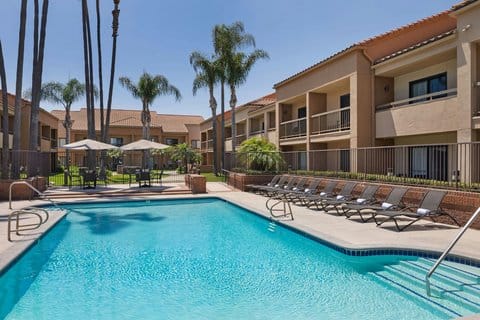 Courtyard by Marriott Anaheim Buena Park — 3
