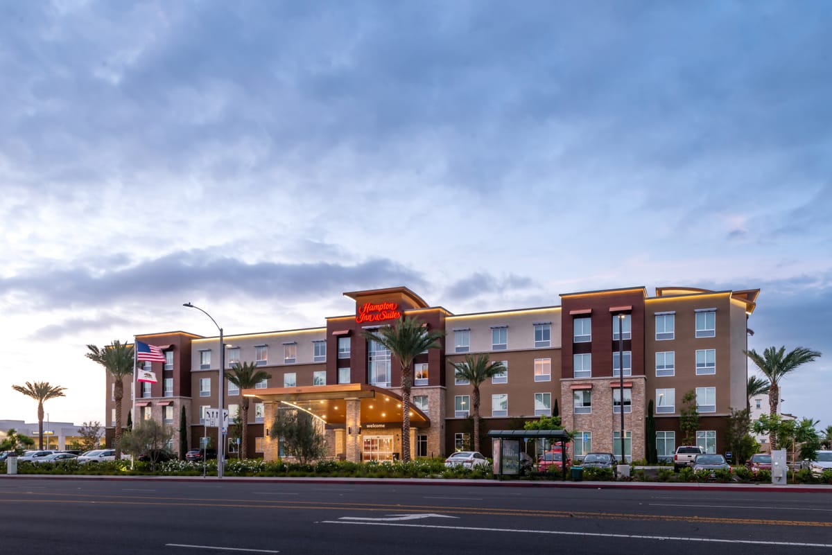 Hampton Inn & Suites Buena Park — 4