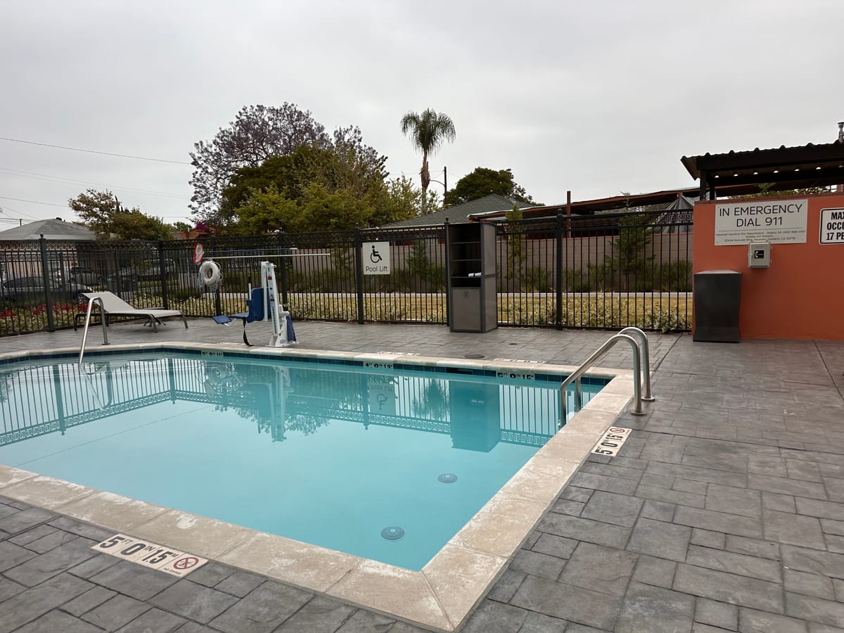 Holiday Inn Express & Suites Hawaiian Gardens by IHG — 5