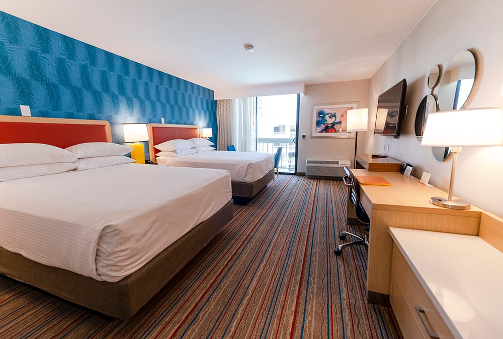 Howard Johnson by Wyndham Anaheim Hotel & Water Playground — 5