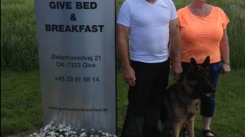 Give Bed & Breakfast — 5