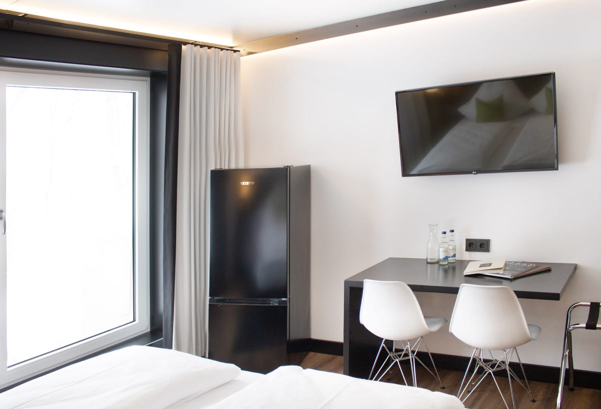 LH Hotel — 2
