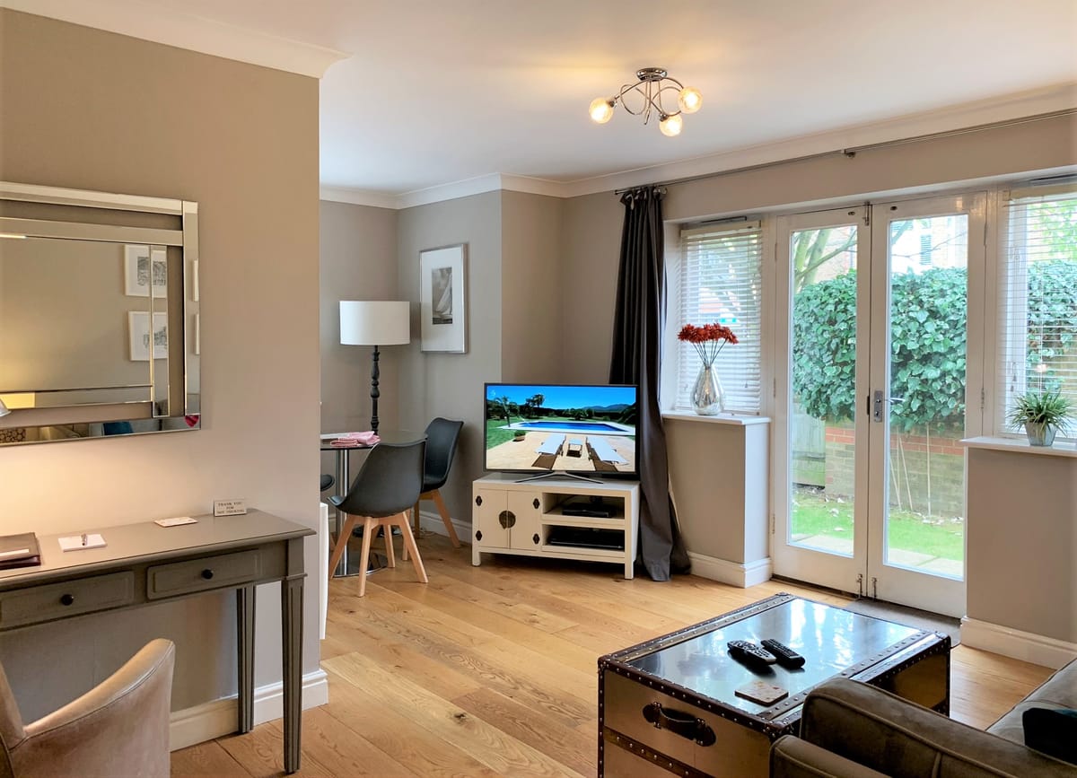 Elizabeth Court Serviced Apartments Windsor — 3