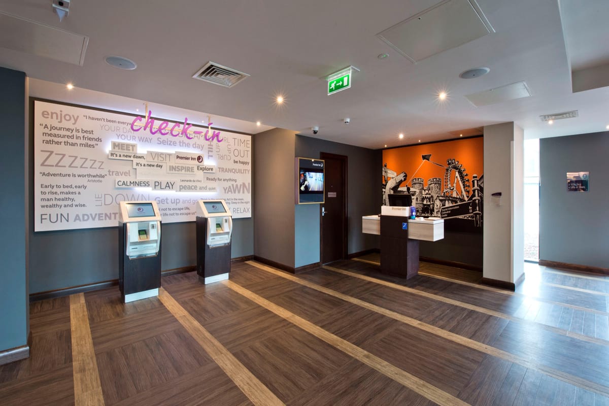 Premier Inn Slough West (Slough Trading Estate) hotel