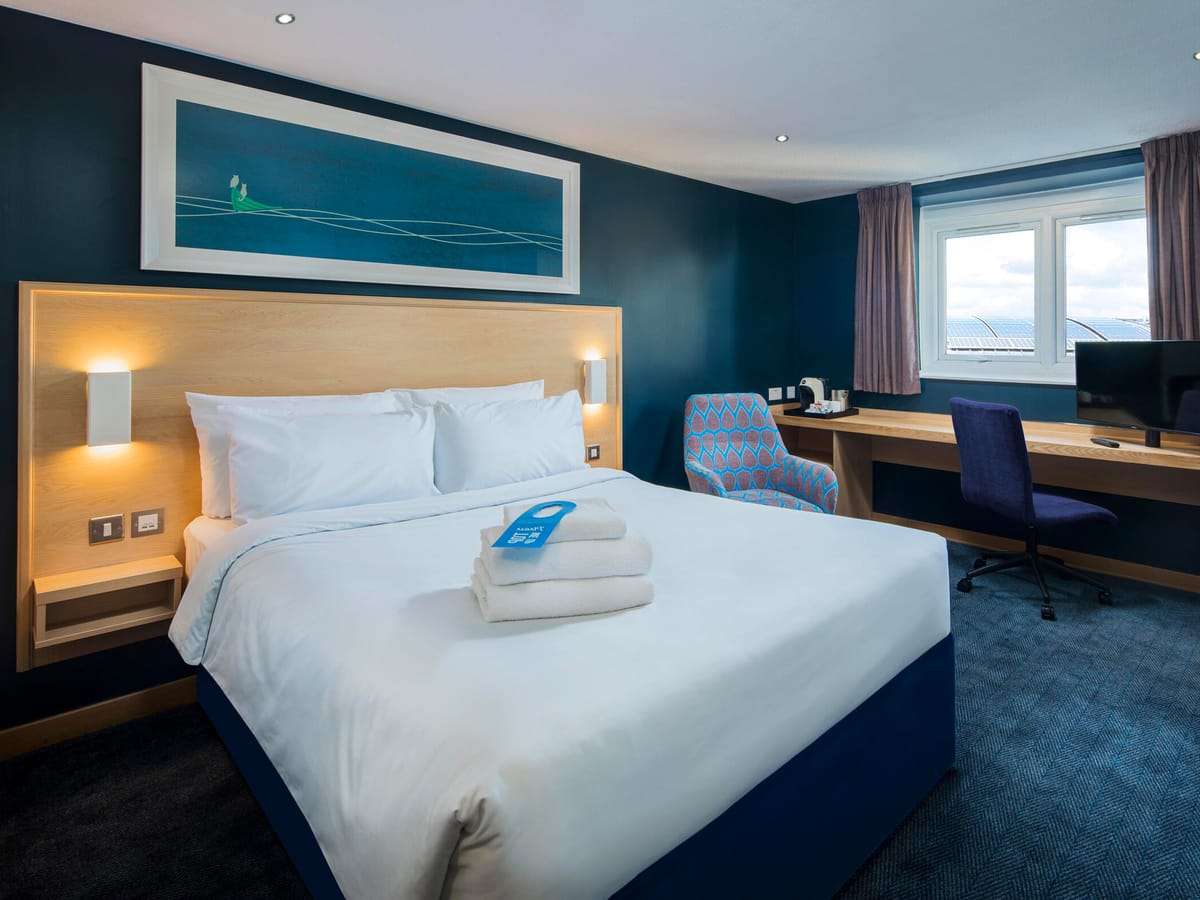 Travelodge Slough — 3